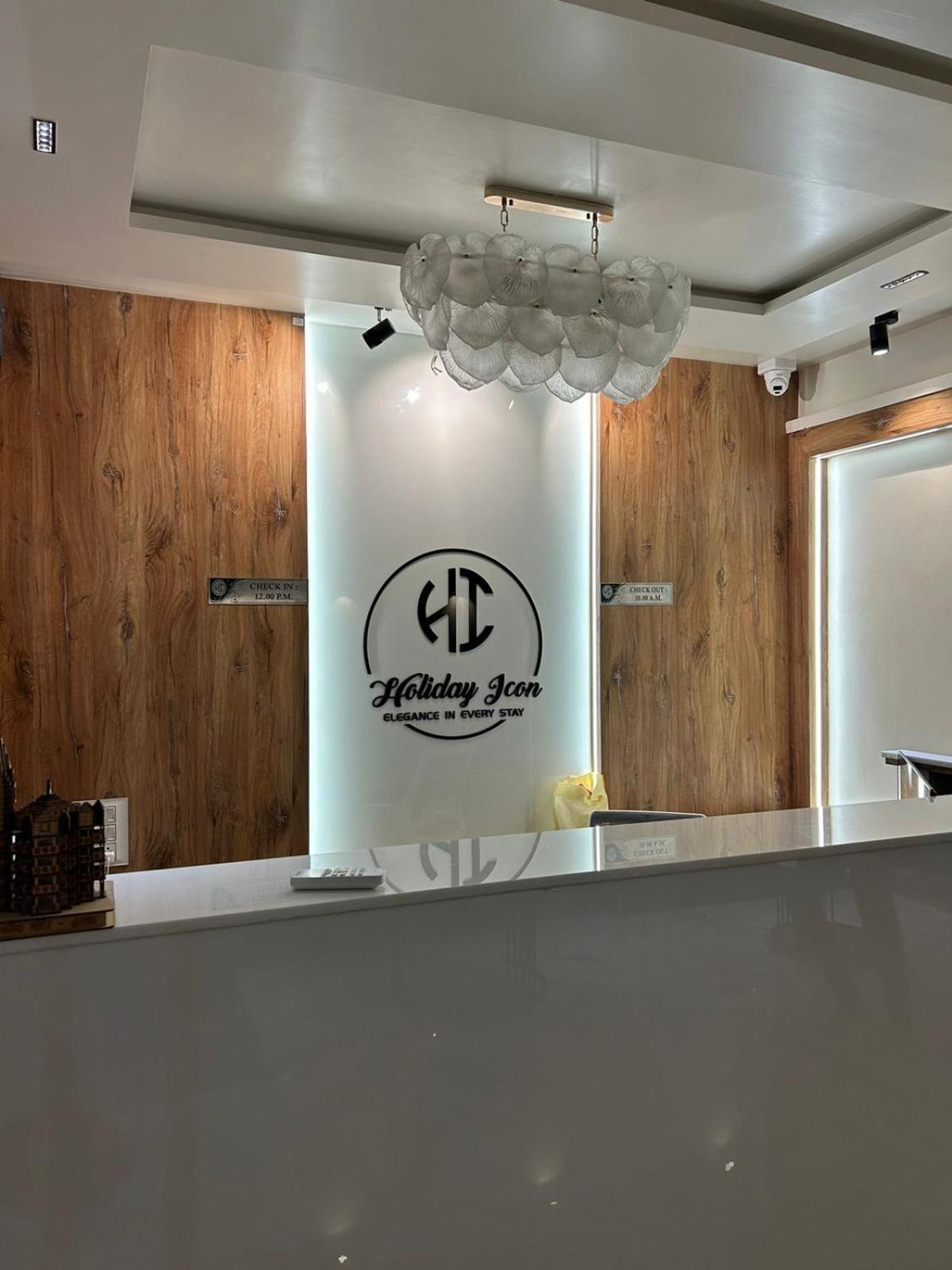 Hotel Holiday Icon Dwārka Eksteriør bilde